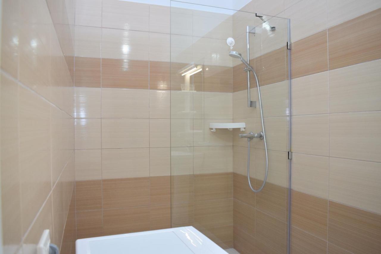Sea View Apartment - 007 Влёра Экстерьер фото